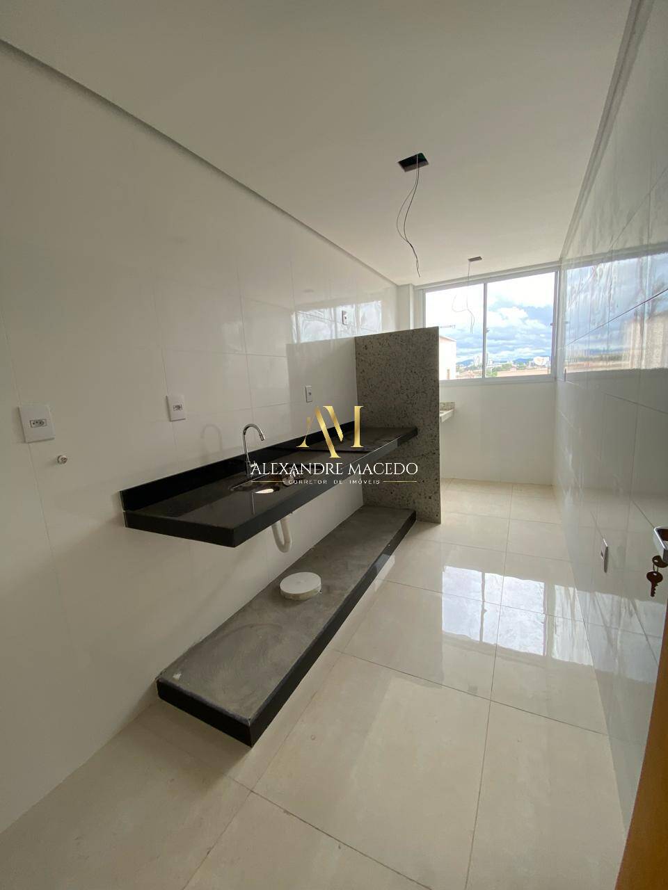 Apartamento à venda com 3 quartos, 77m² - Foto 4