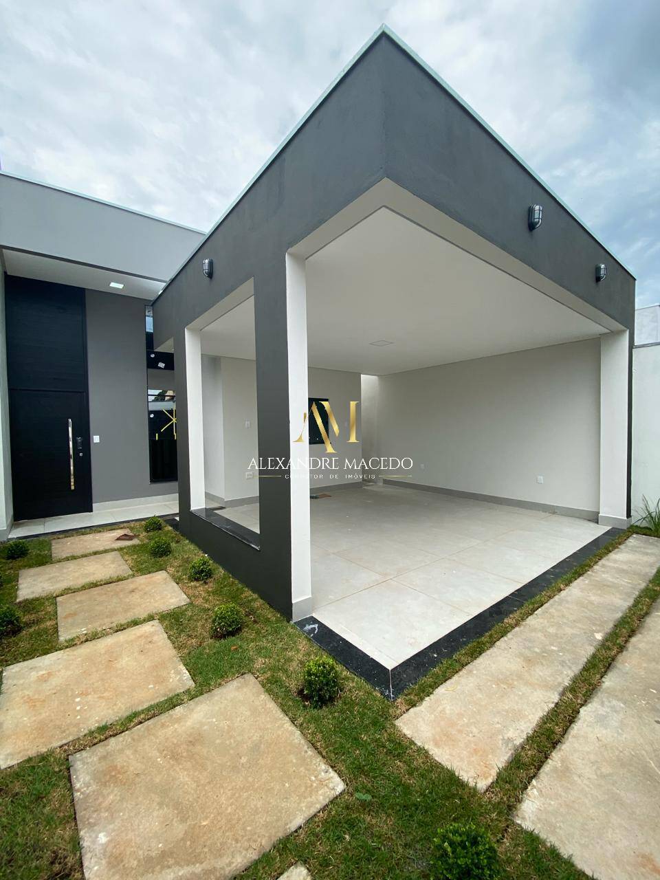 Casa à venda com 3 quartos, 255m² - Foto 4