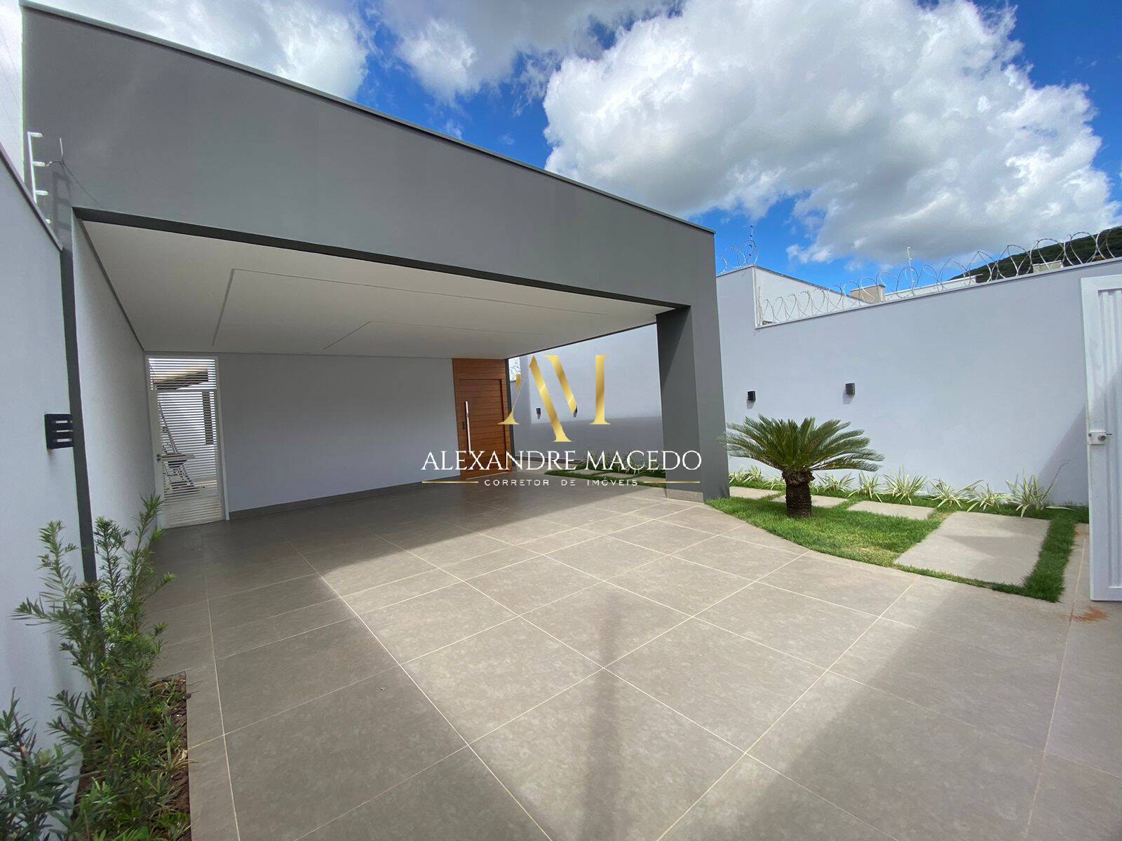 Casa à venda com 3 quartos, 299m² - Foto 5