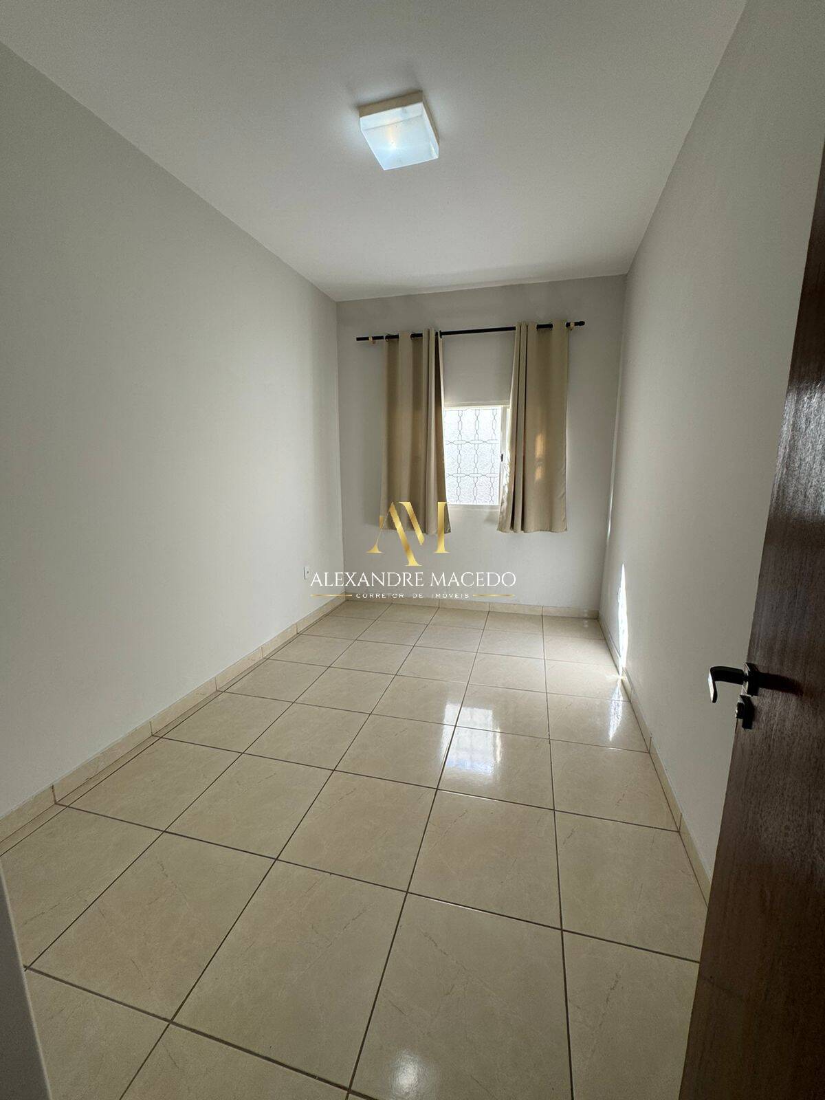 Casa à venda com 4 quartos, 248m² - Foto 13