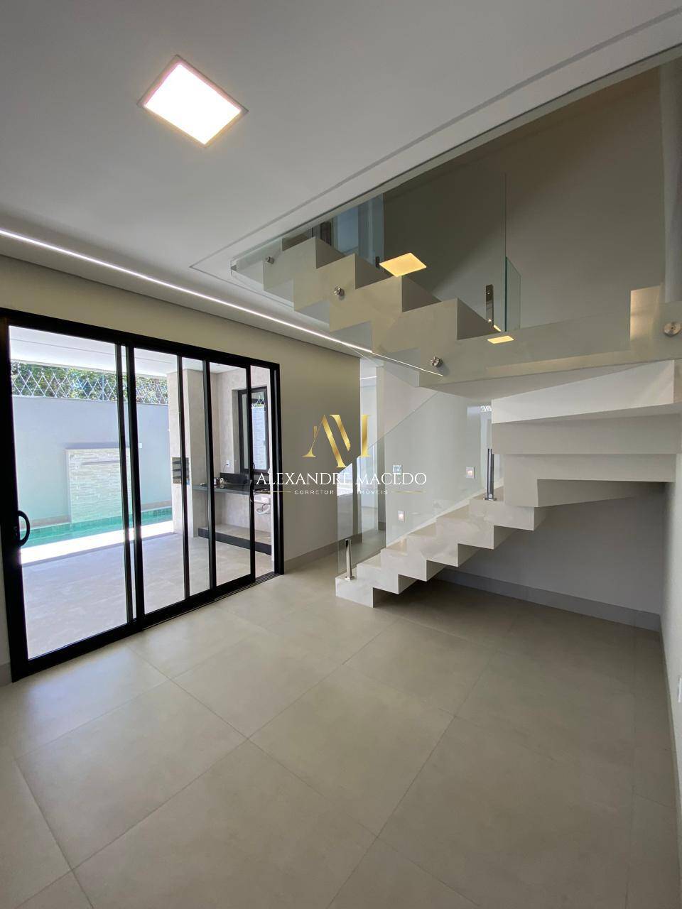 Casa à venda com 3 quartos, 155m² - Foto 7