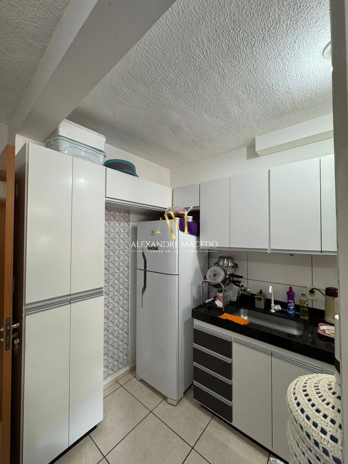 Apartamento à venda com 2 quartos, 45m² - Foto 2